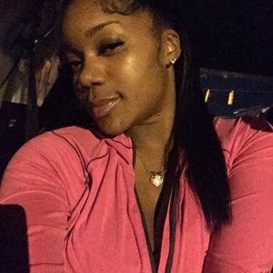 Meet your Posher, Brittney